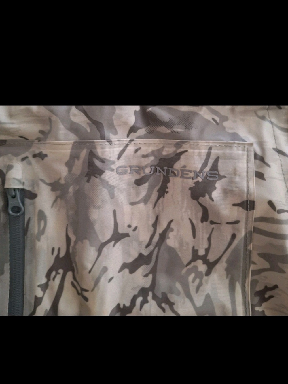 Grundens Neptune Waterproof Fishing Suit Set Mens M Refraction Camo Jacket EUC - Picture 10 of 14